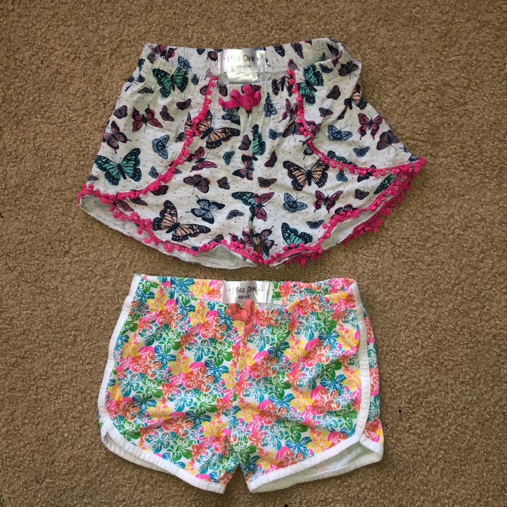 Girls Sz 7-8 shorts. Casual. Fun Patterns.